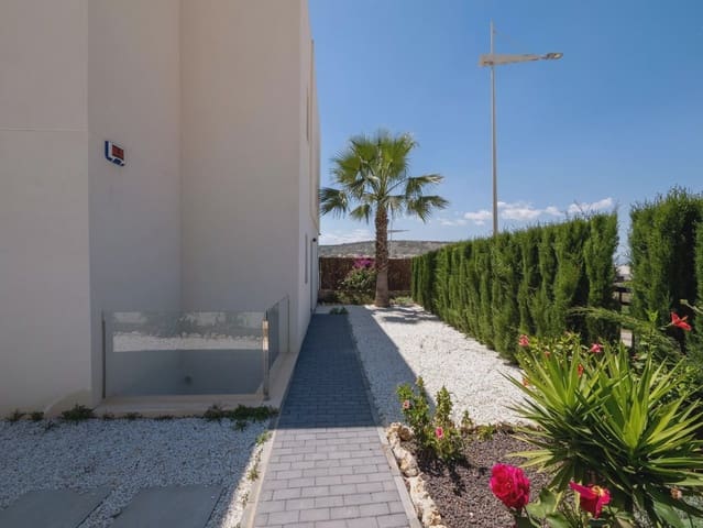 4 Zimmer Villa zu verkaufen in Algorfa mit Pool - 669.000 € (Ref: 9946329)