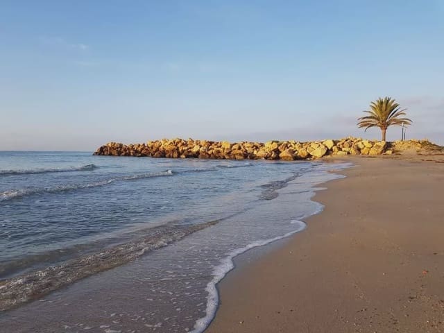 3 soveværelse Strandlejlighed til salg i Playa Tamarit - Playa Lissa, Santa Pola med swimmingpool garage - € 375.000 (Ref: 9965276)
