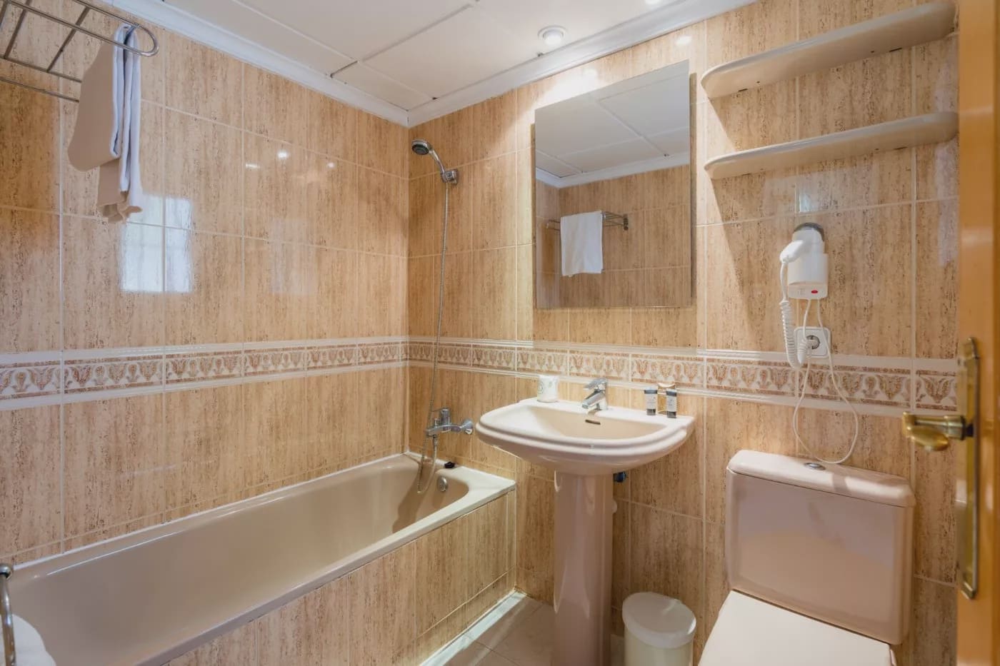 2 soveværelse Lejlighed til salg i Calpe / Calp med swimmingpool garage - € 240.000 (Ref: 9986237)
