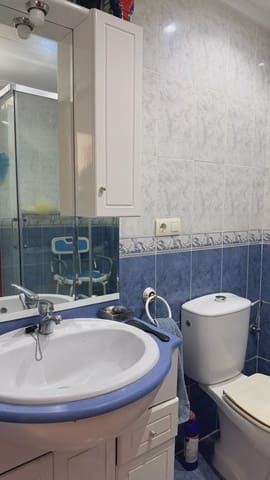 4 chambre Appartement à vendre à Torrevieja - 242 000 € (Ref: 9999810)