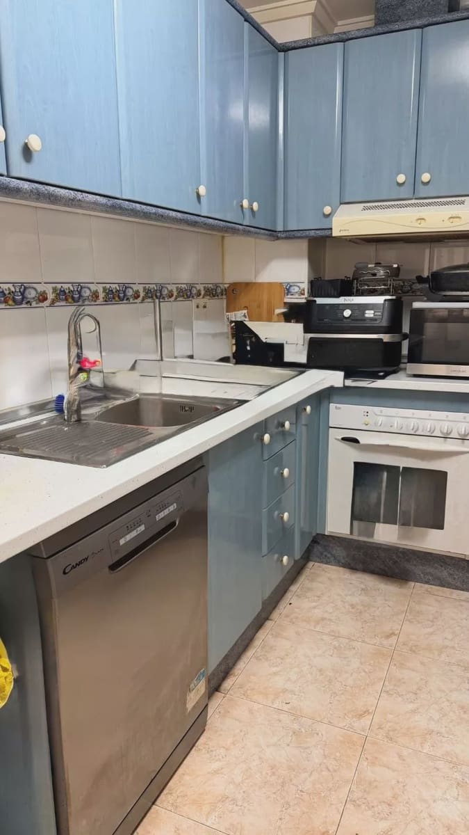 4 chambre Appartement à vendre à Torrevieja - 248 000 € (Ref: 9999810)