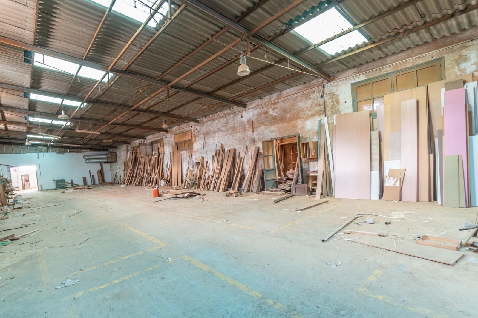 Kommersiell til salgs i Albolote - € 685 000 (Ref: 9534163)