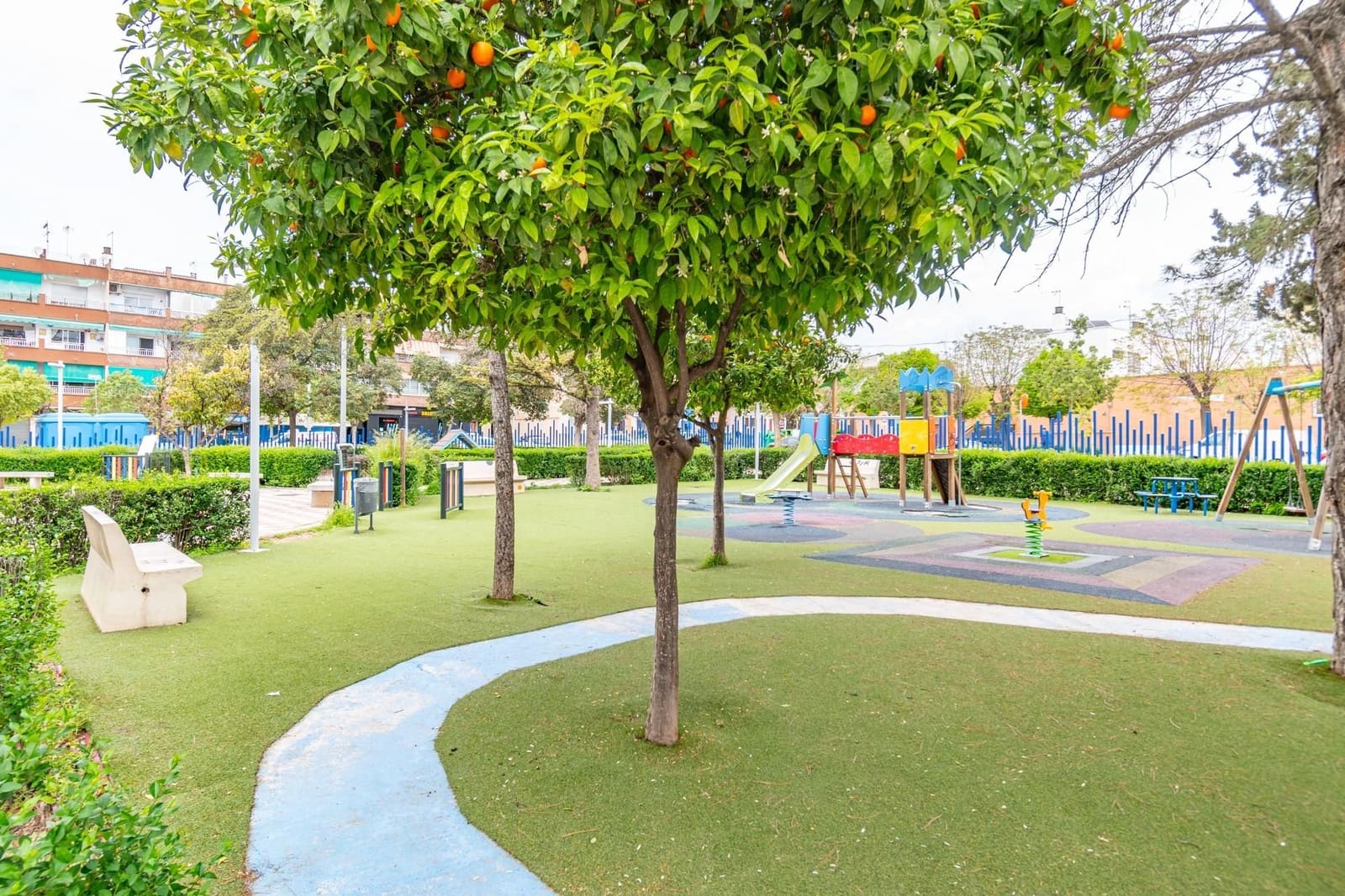 Kommersiell til salgs i Albolote - € 685 000 (Ref: 9534163)