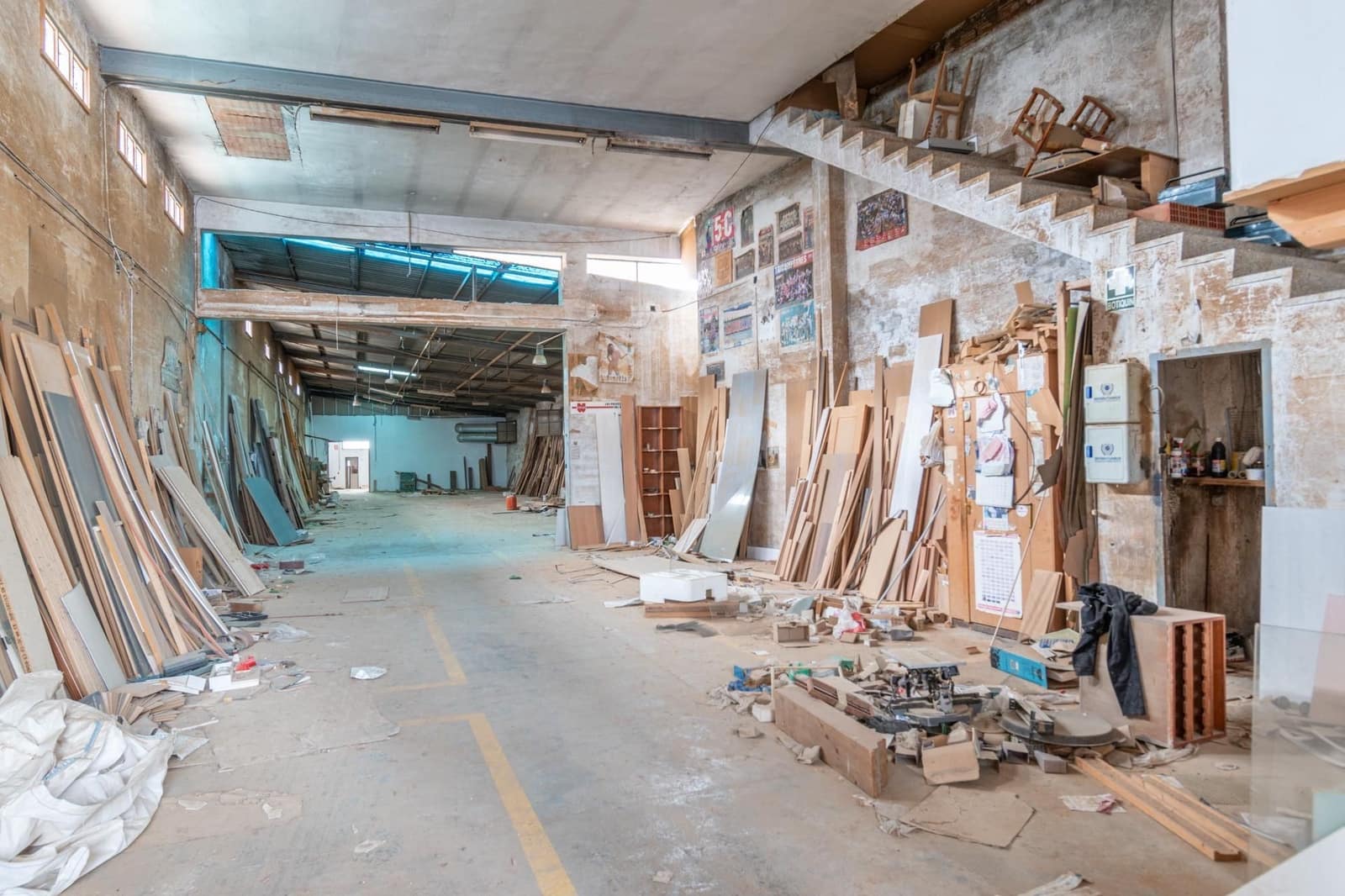 Kommersiell til salgs i Albolote - € 685 000 (Ref: 9534163)