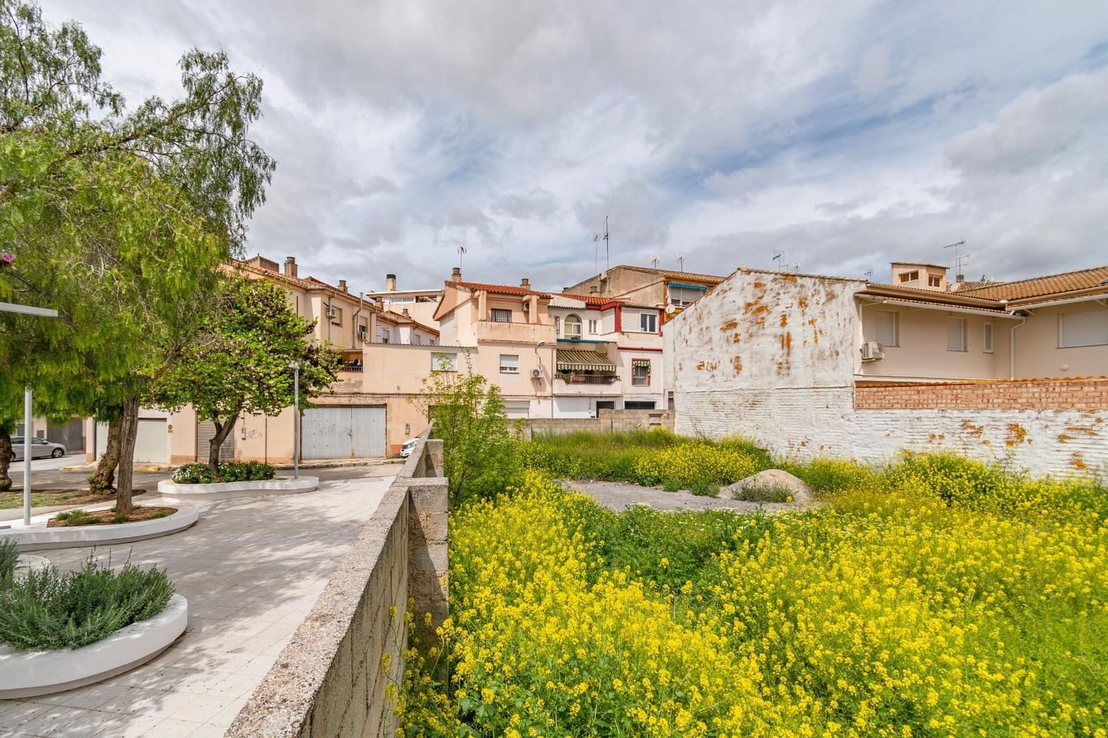 Kommersiell til salgs i Albolote - € 685 000 (Ref: 9534163)