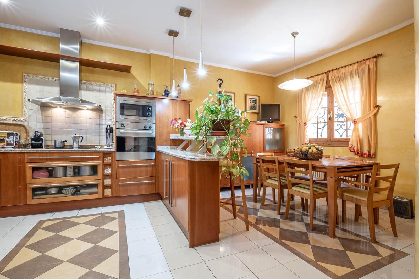 4 makuuhuone Omakotitalo myytävänä paikassa Granada kaupunki mukana uima-altaan - 920 000 € (Ref: 9534165)