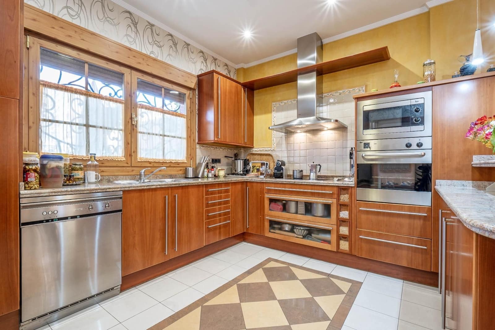 4 makuuhuone Omakotitalo myytävänä paikassa Granada kaupunki mukana uima-altaan - 920 000 € (Ref: 9534165)