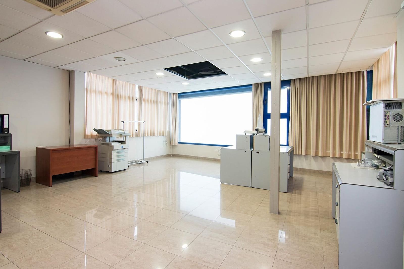 Local Commercial à vendre à Pulianas - 1 700 000 € (Ref: 9534166)