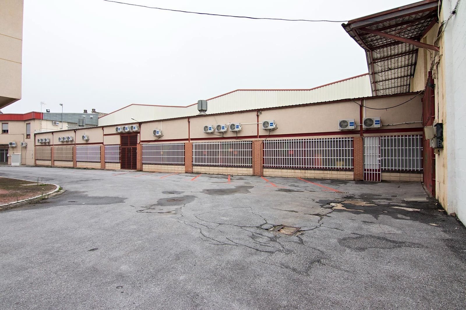 Local Commercial à vendre à Pulianas - 1 700 000 € (Ref: 9534166)