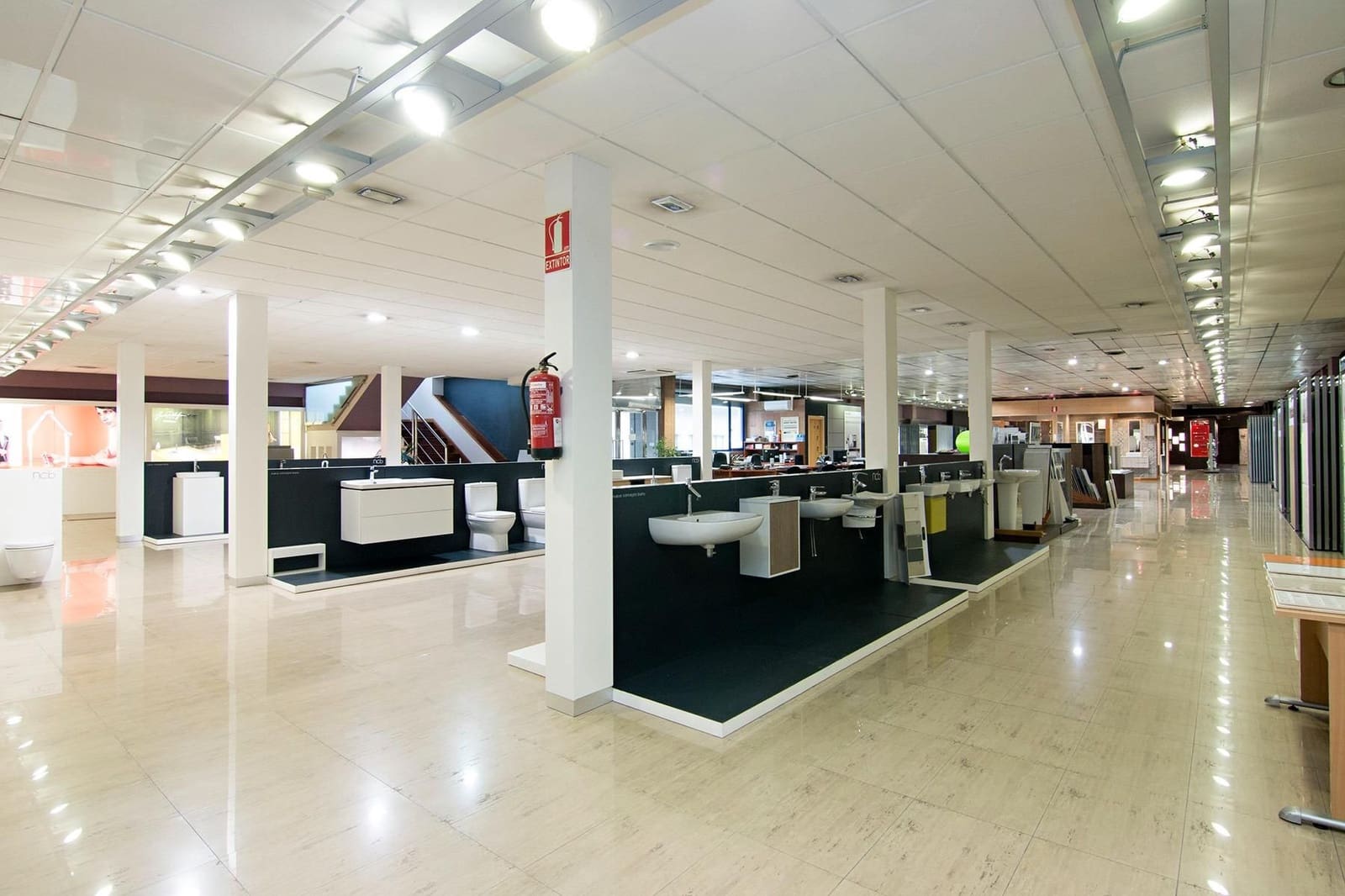 Commercial for sale in Pulianas - € 1,700,000 (Ref: 9534166)