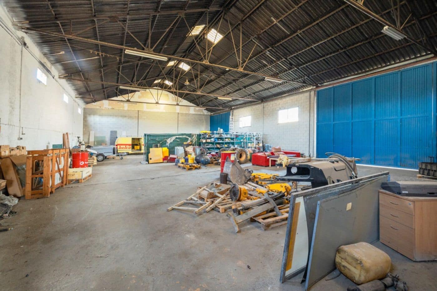 Kommersiell til salgs i Granada by - € 1 500 000 (Ref: 9534167)