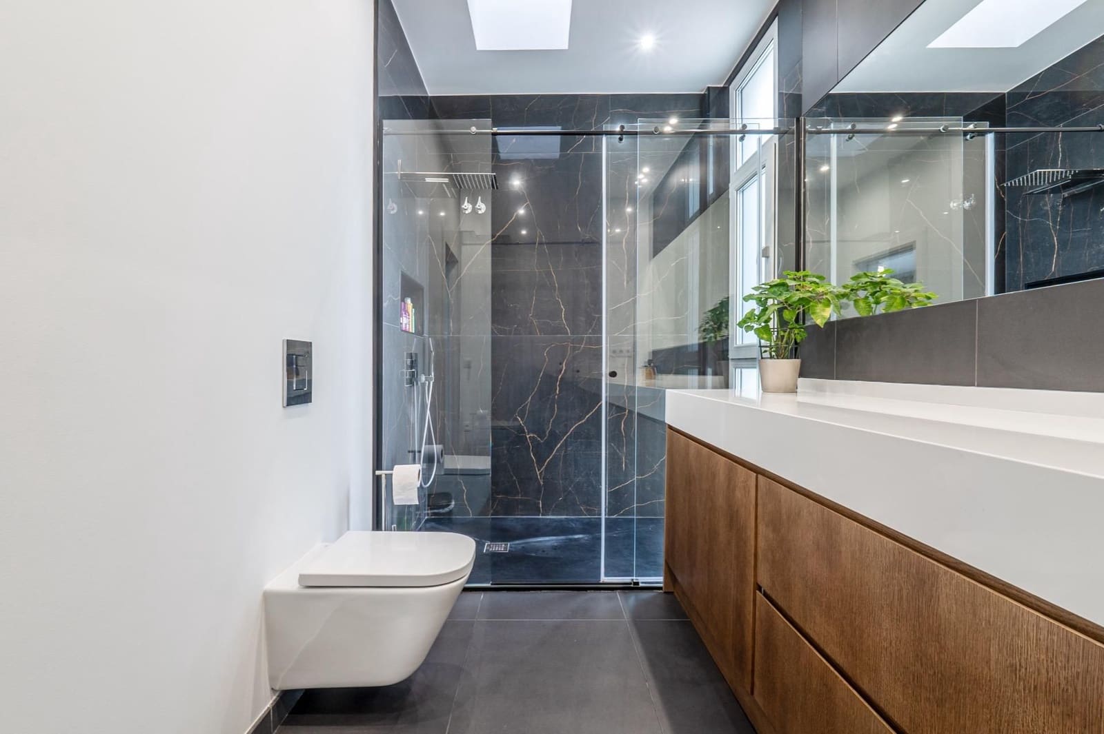 3 soveværelse Villa til salg i Otura med swimmingpool garage - € 749.000 (Ref: 9534169)