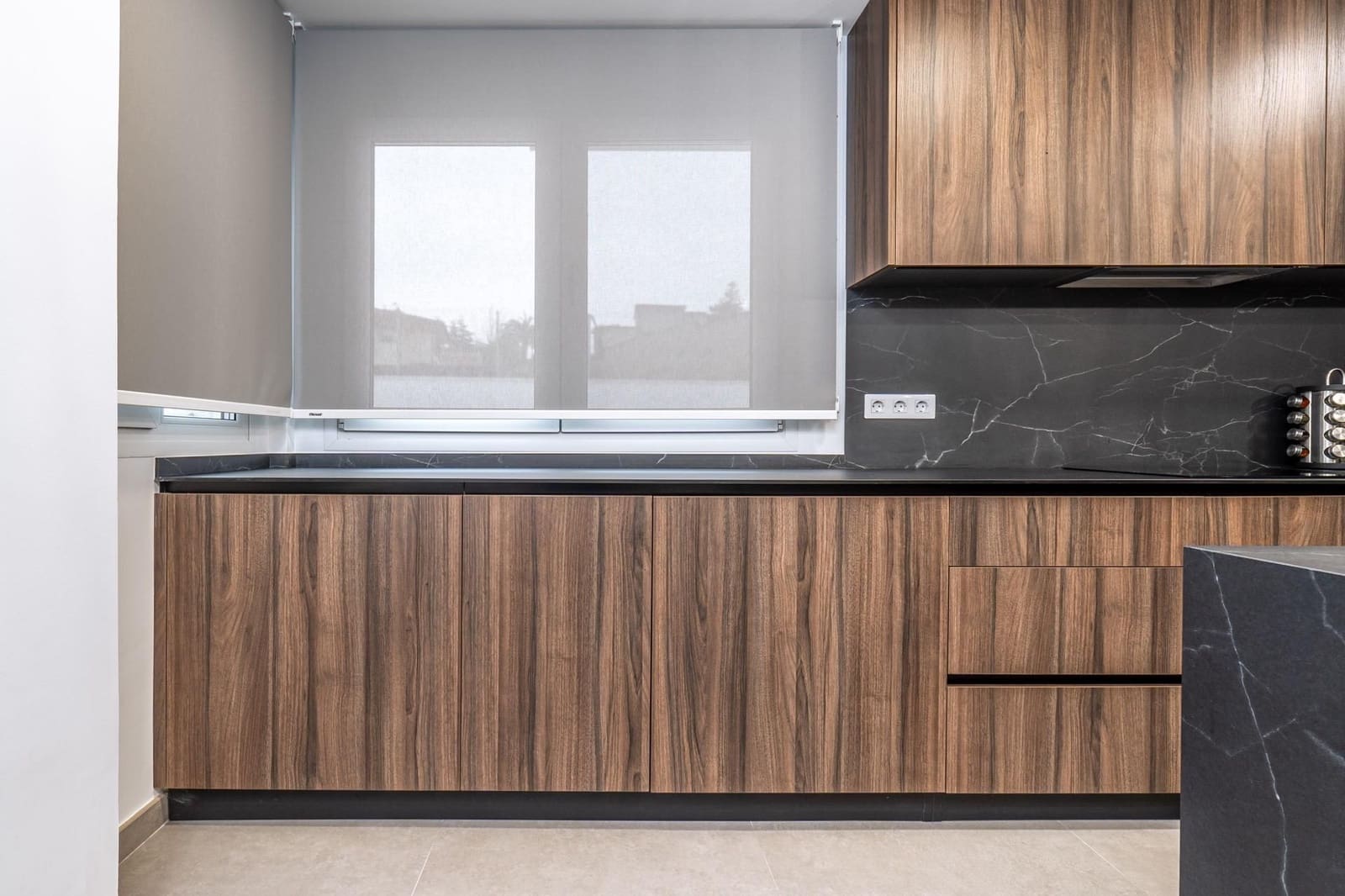 3 soveværelse Villa til salg i Otura med swimmingpool garage - € 749.000 (Ref: 9534169)