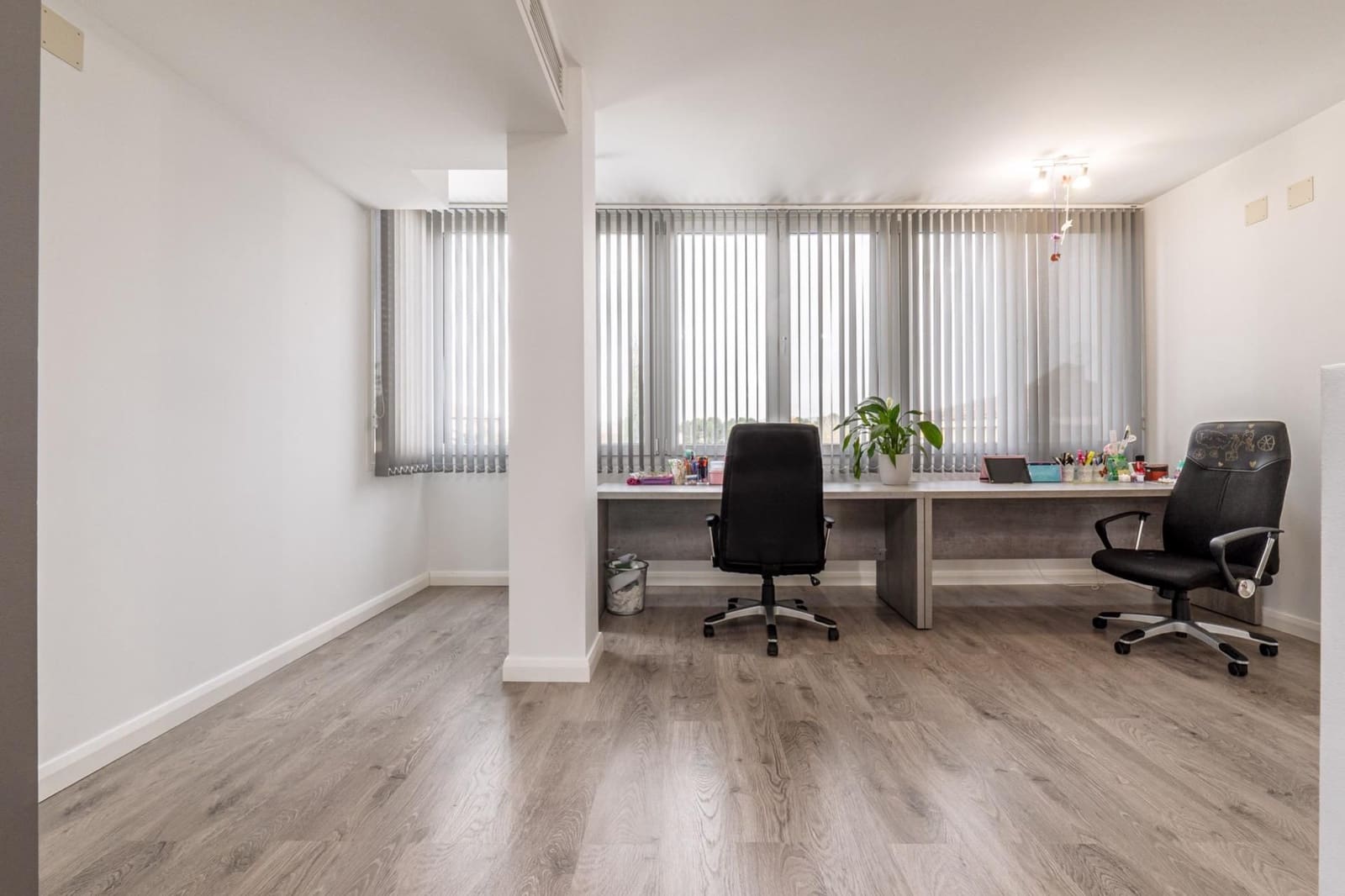 3 soveværelse Villa til salg i Otura med swimmingpool garage - € 749.000 (Ref: 9534169)