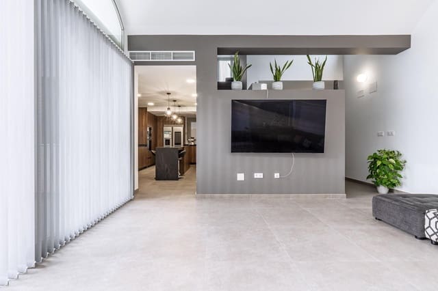 3 soveværelse Villa til salg i Otura med swimmingpool garage - € 749.000 (Ref: 9534169)