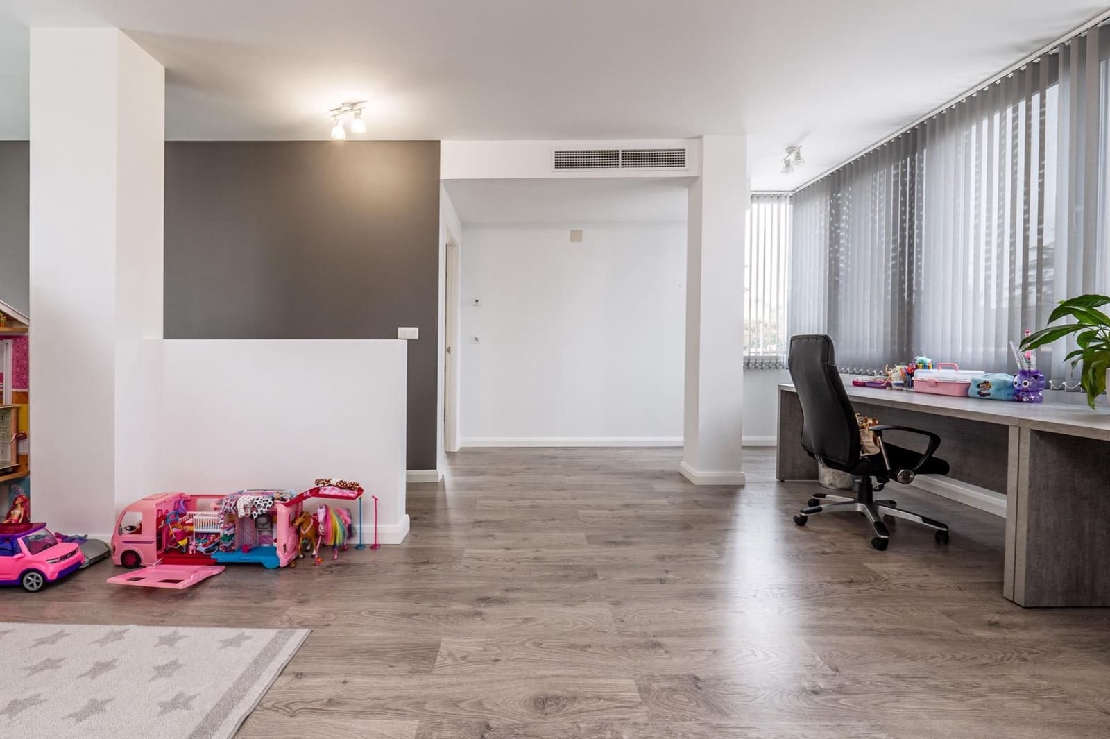 3 soveværelse Villa til salg i Otura med swimmingpool garage - € 749.000 (Ref: 9534169)