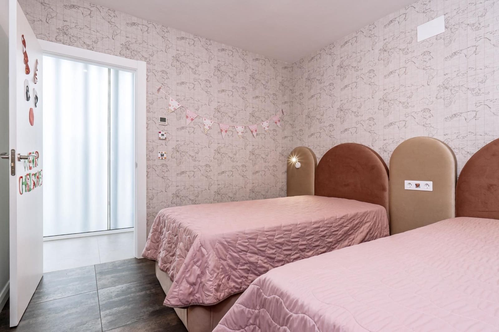 3 soveværelse Villa til salg i Otura med swimmingpool garage - € 749.000 (Ref: 9534169)