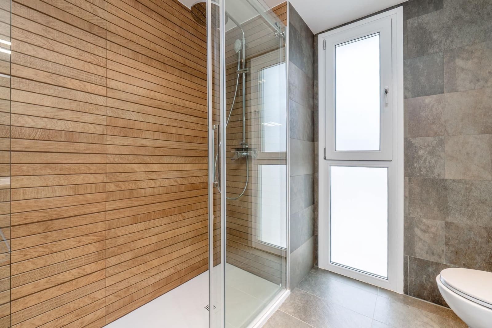 3 soveværelse Villa til salg i Otura med swimmingpool garage - € 749.000 (Ref: 9534169)