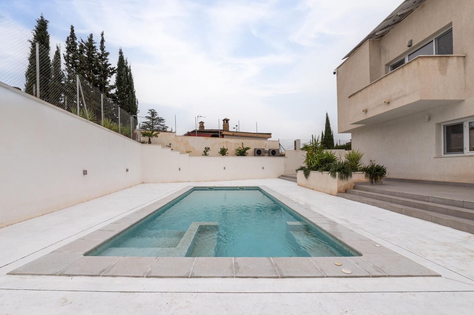 3 soveværelse Villa til salg i Otura med swimmingpool garage - € 749.000 (Ref: 9534169)