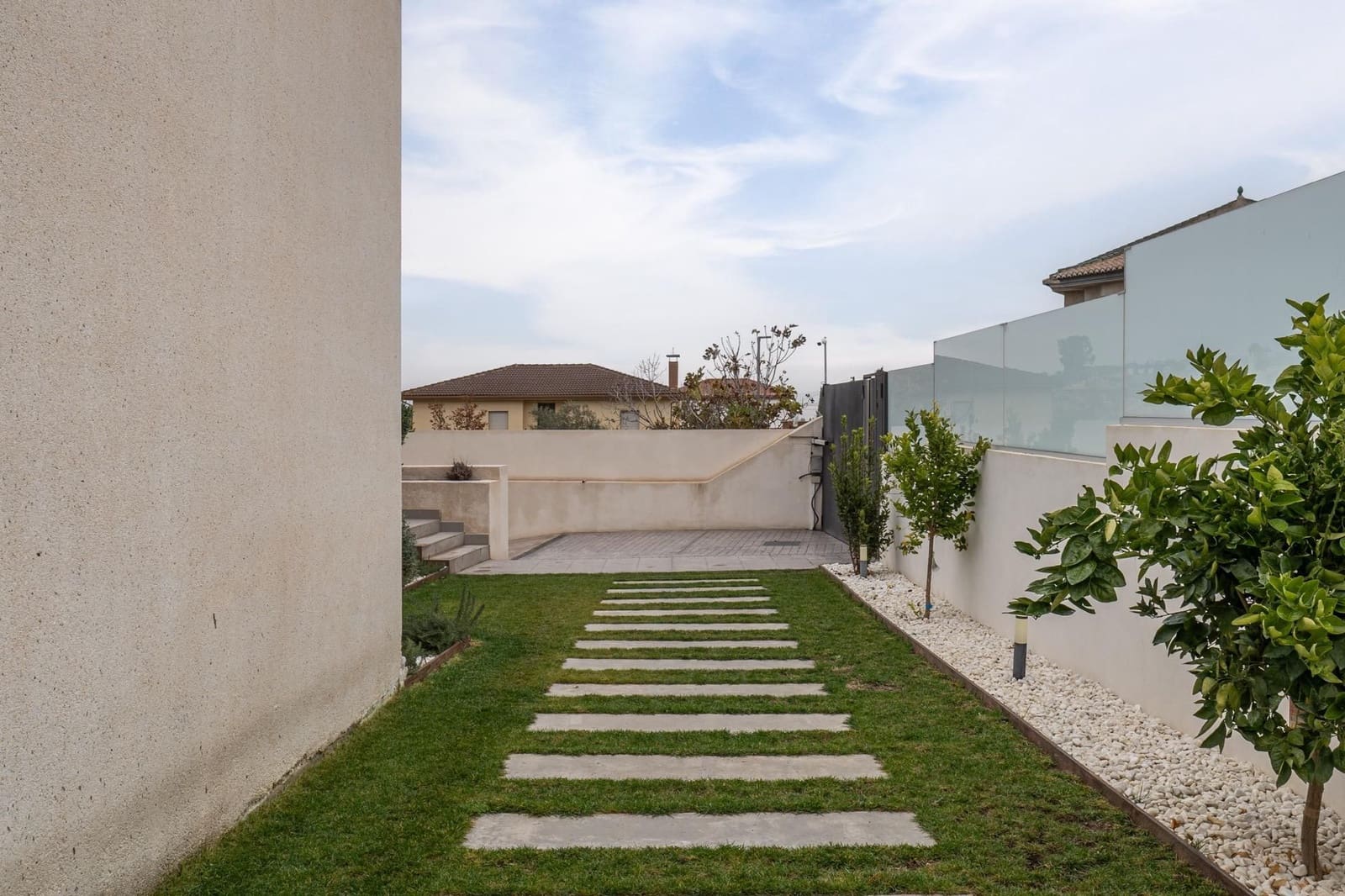 3 soveværelse Villa til salg i Otura med swimmingpool garage - € 749.000 (Ref: 9534169)