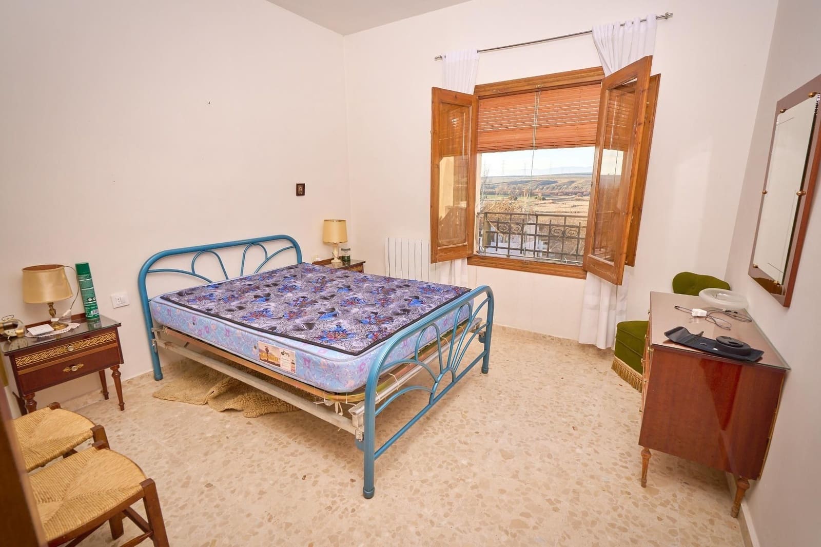 5 soveværelse Finca/Landehus til salg i Baza - € 141.900 (Ref: 9534170)