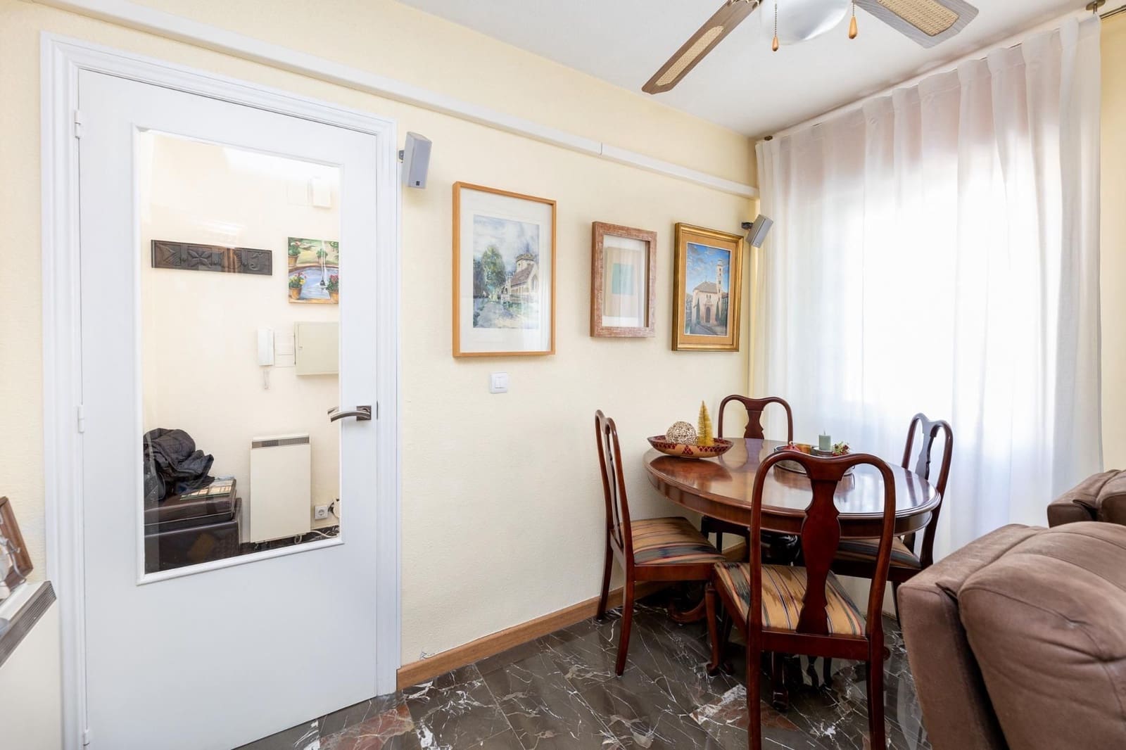 4 soveværelse Semi-Rækkehus til salg i Huetor Vega med garage - € 249.990 (Ref: 9534171)