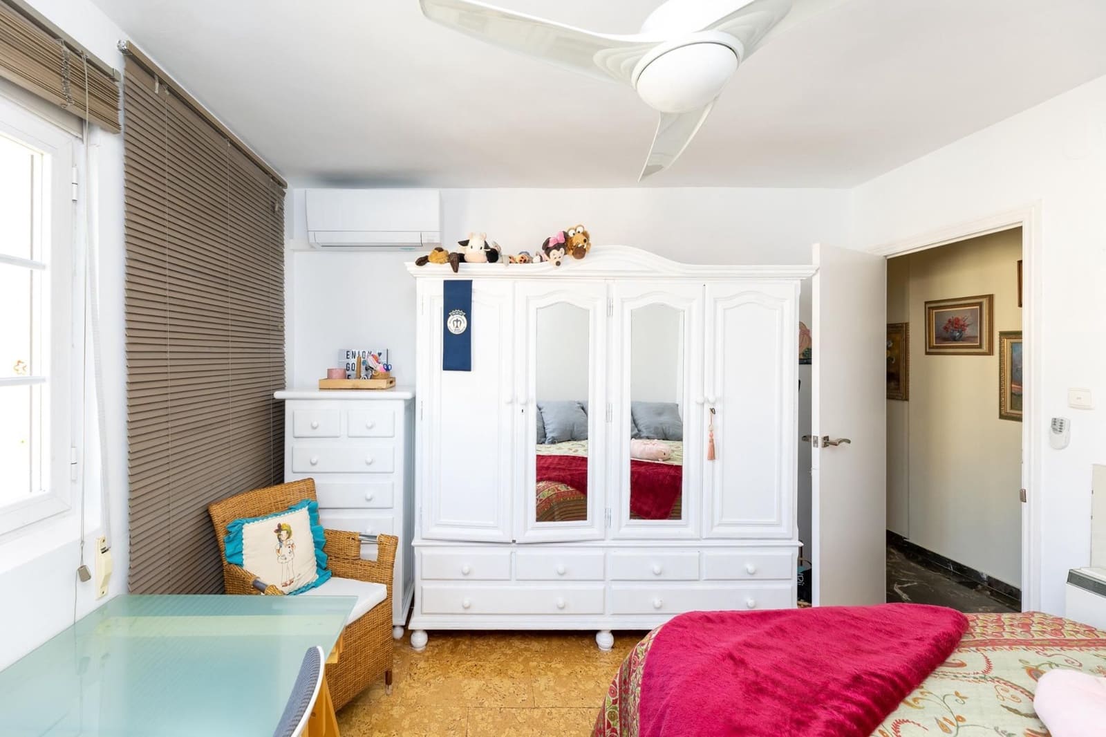 4 soveværelse Semi-Rækkehus til salg i Huetor Vega med garage - € 249.990 (Ref: 9534171)