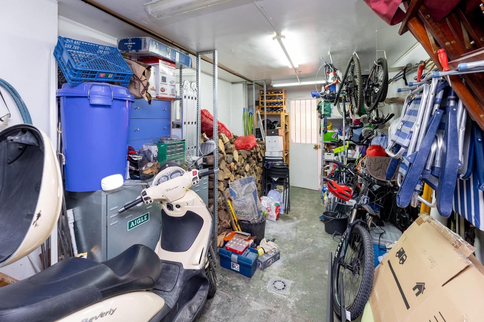 4 soveværelse Semi-Rækkehus til salg i Huetor Vega med garage - € 249.990 (Ref: 9534171)