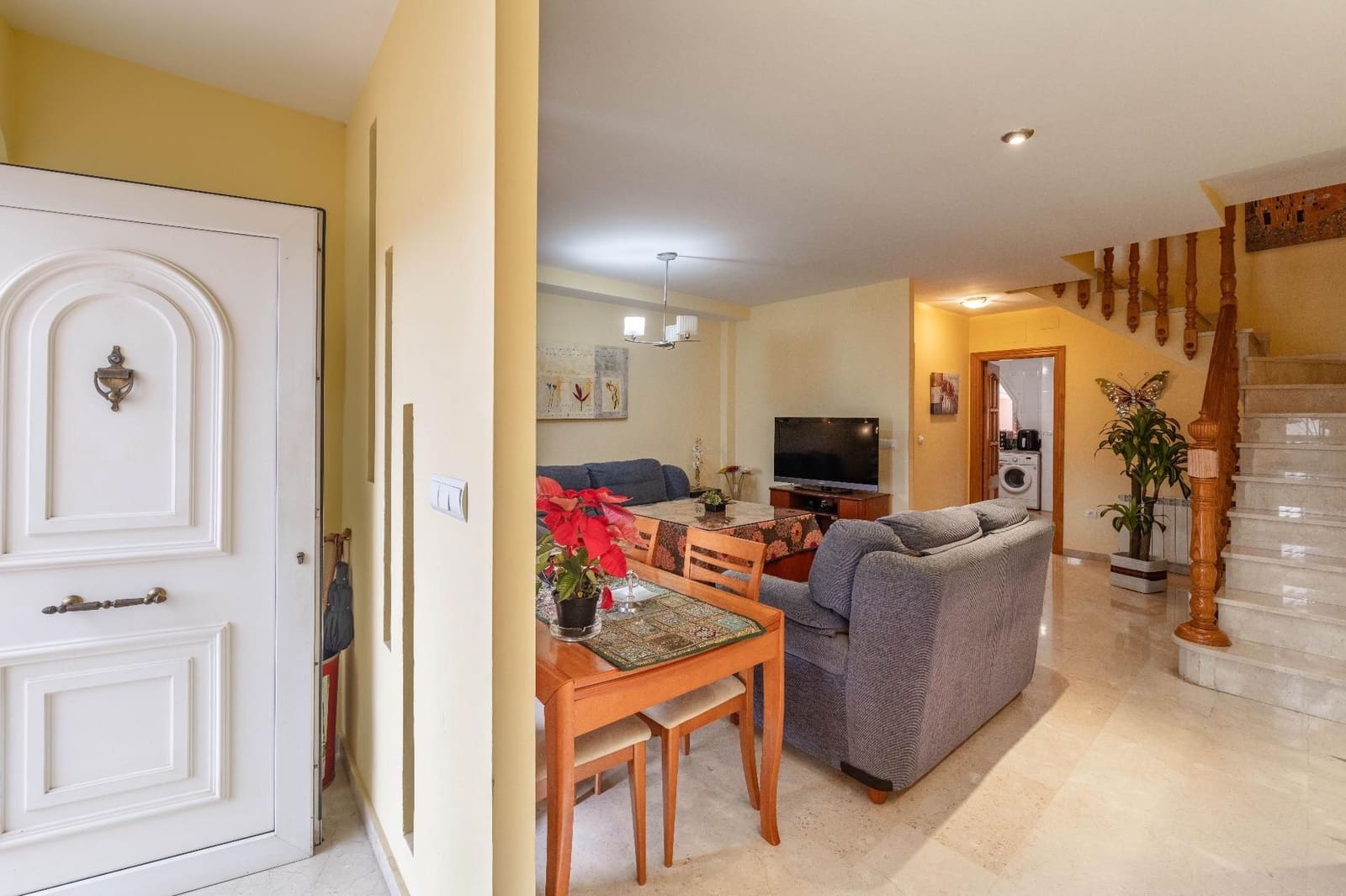 3 makuuhuone Omakotitalo myytävänä paikassa Las Gabias mukana 
autotalli - 225 000 € (Ref: 9534173)