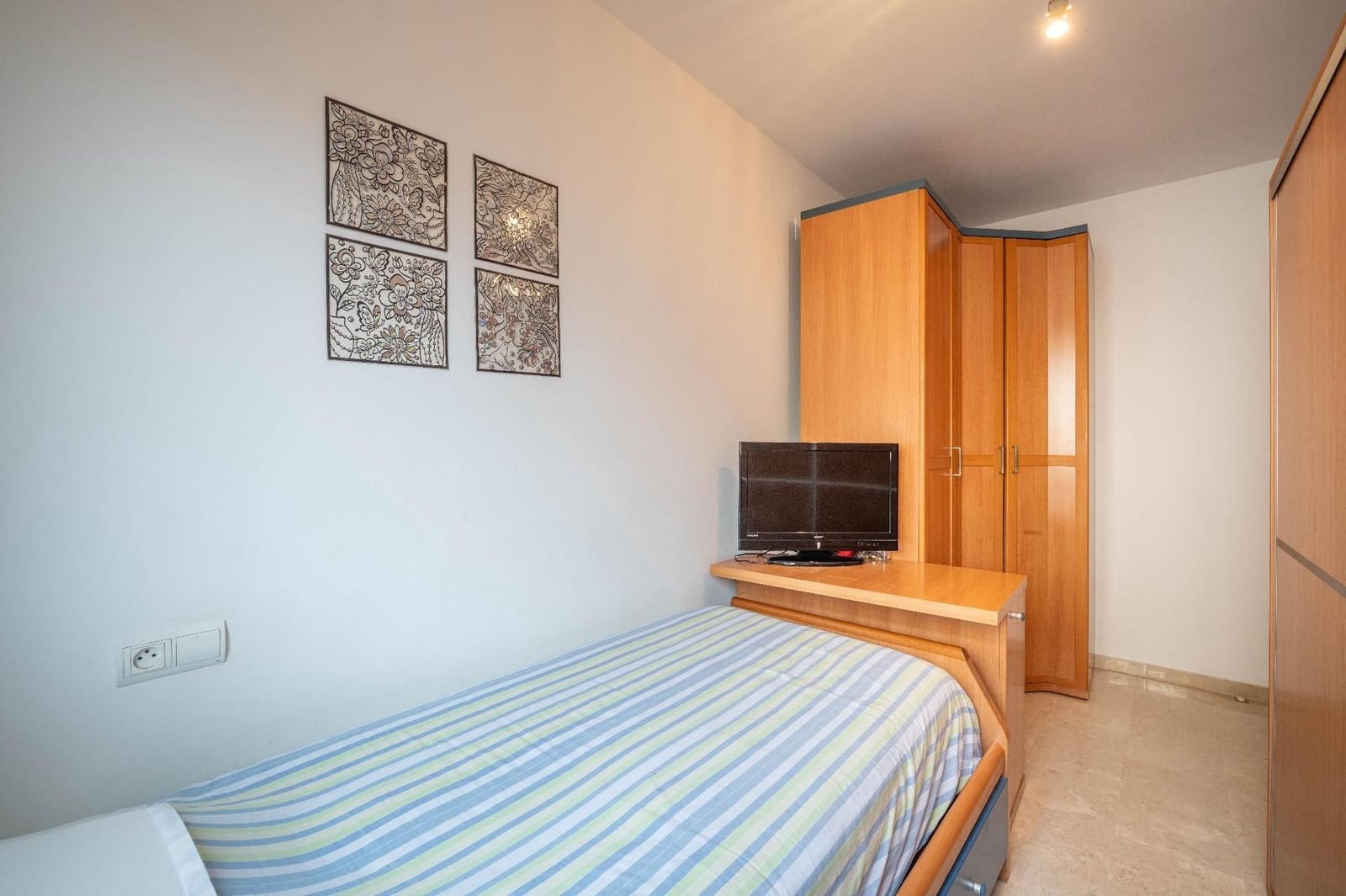 3 makuuhuone Omakotitalo myytävänä paikassa Las Gabias mukana 
autotalli - 225 000 € (Ref: 9534173)