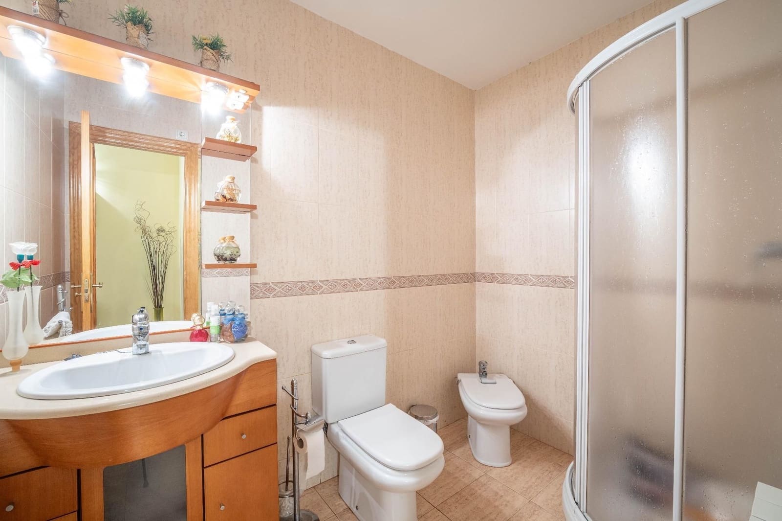 3 makuuhuone Omakotitalo myytävänä paikassa Las Gabias mukana 
autotalli - 225 000 € (Ref: 9534173)