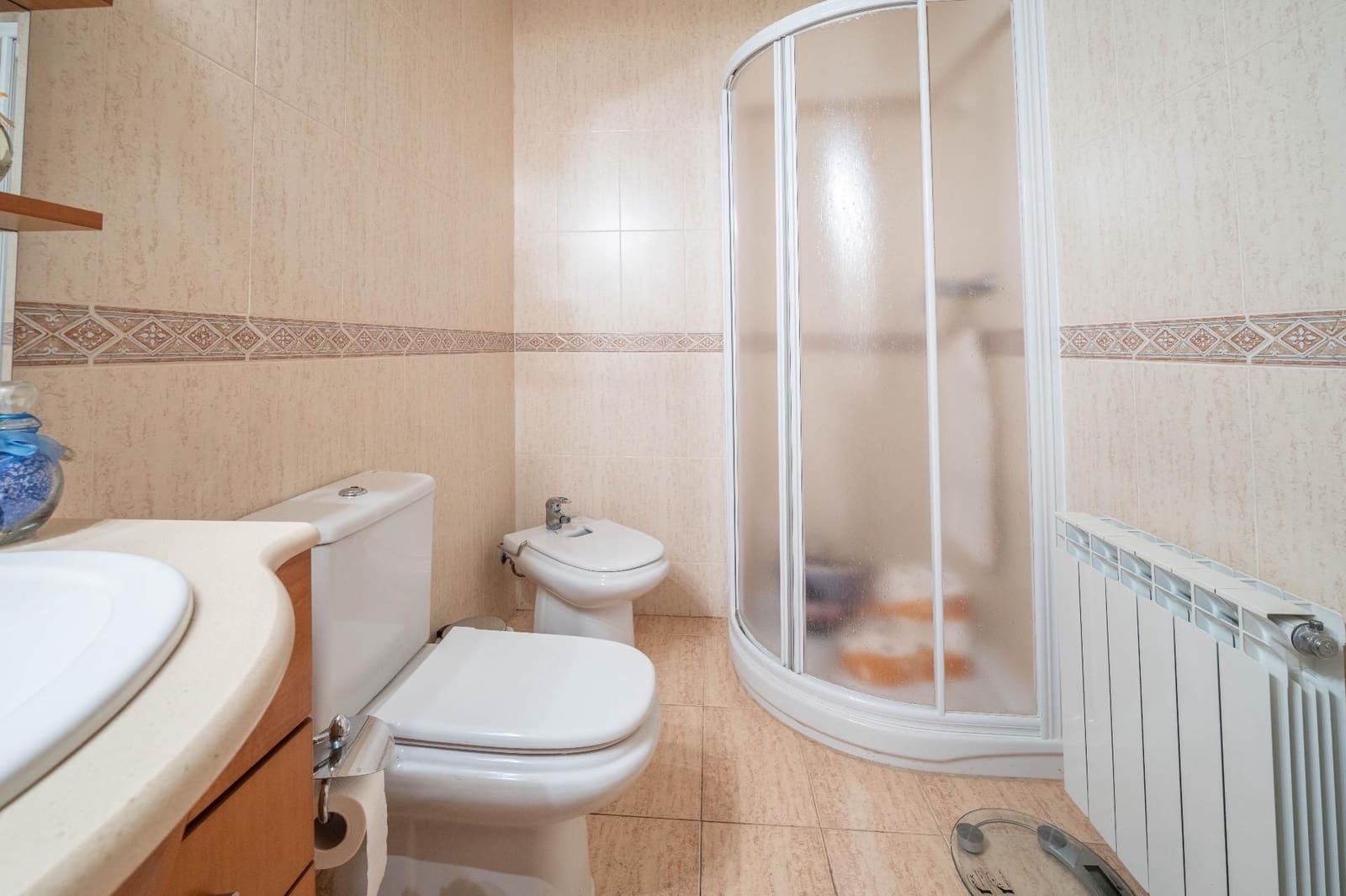 3 makuuhuone Omakotitalo myytävänä paikassa Las Gabias mukana 
autotalli - 225 000 € (Ref: 9534173)