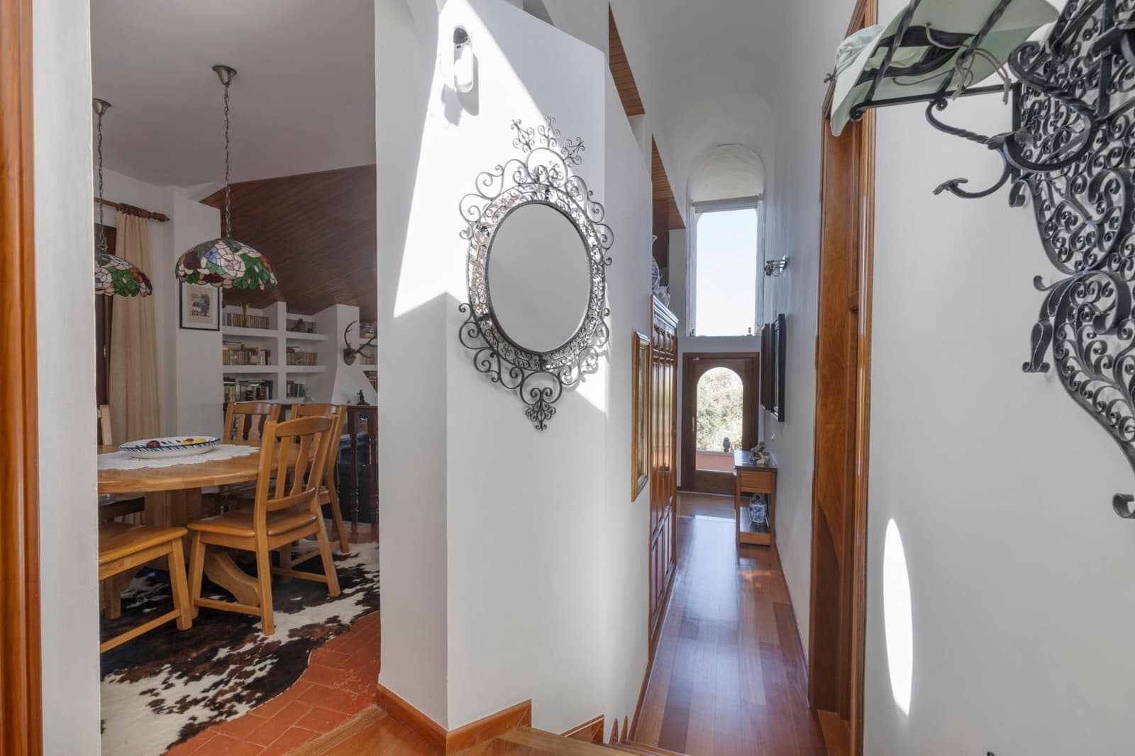 6 bedroom Villa for sale in Huetor Vega with garage - € 850,000 (Ref: 9534175)