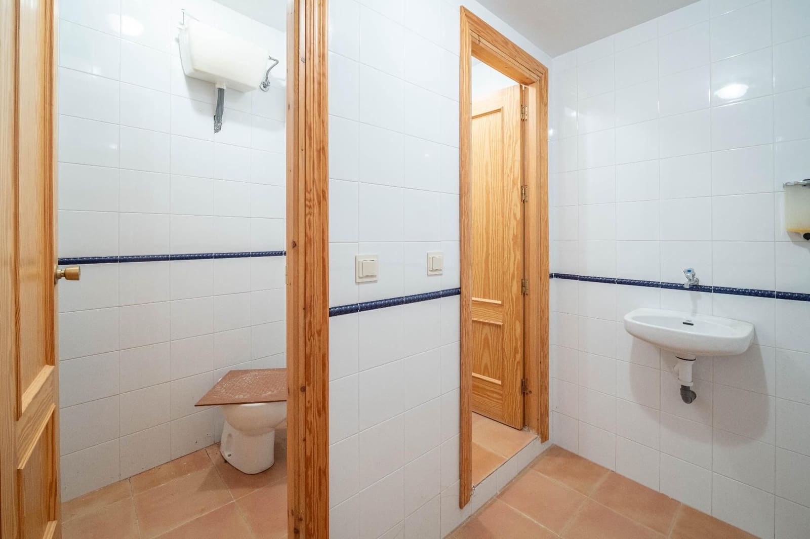 Kommersiell til salgs i Alfacar - € 449 000 (Ref: 9534176)