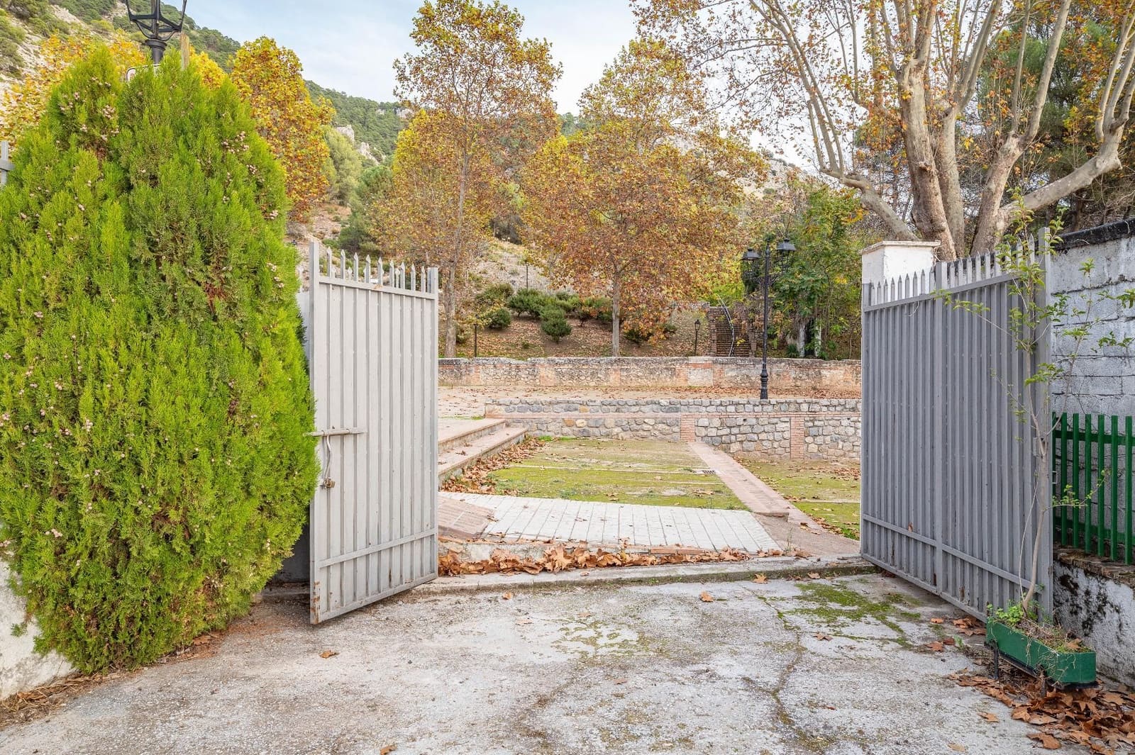 Kommersiell til salgs i Alfacar - € 449 000 (Ref: 9534176)