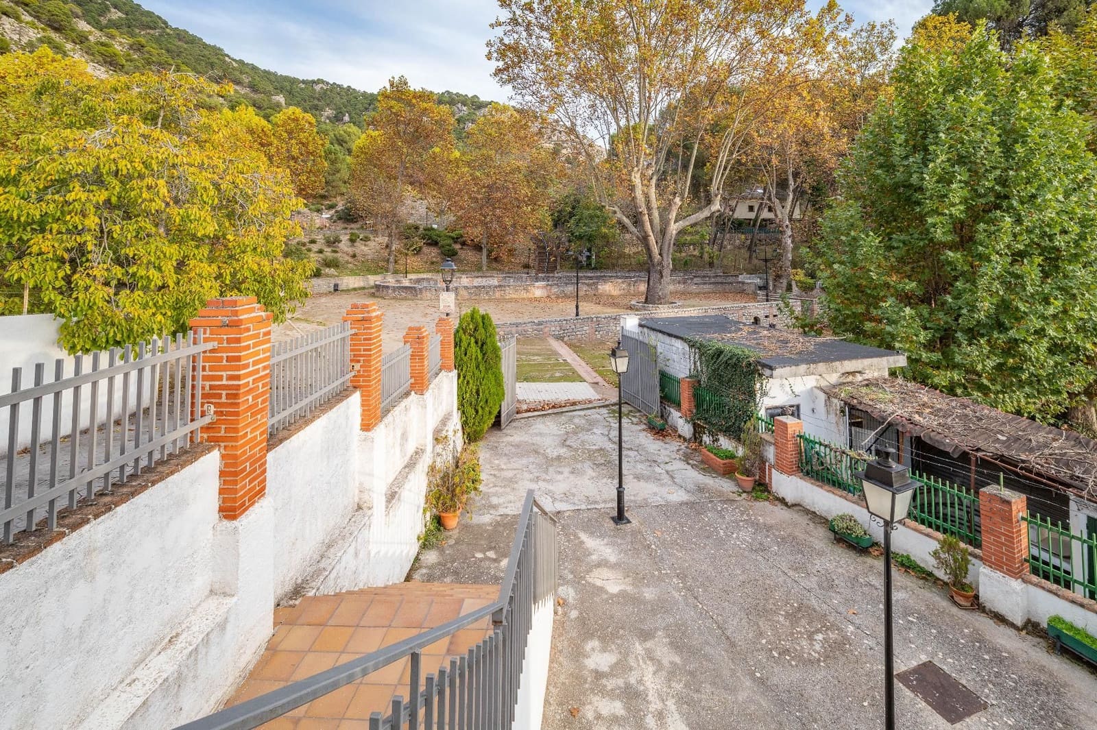 Kommersiell til salgs i Alfacar - € 449 000 (Ref: 9534176)