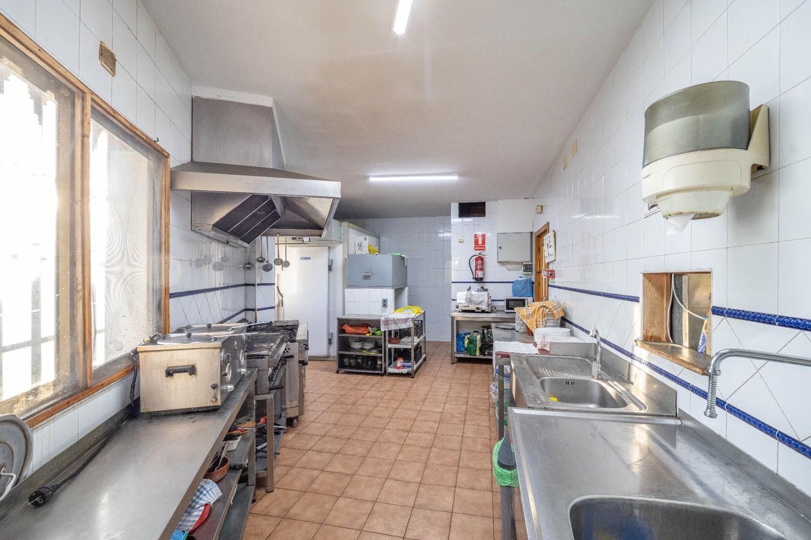 Kommersiell til salgs i Alfacar - € 449 000 (Ref: 9534176)