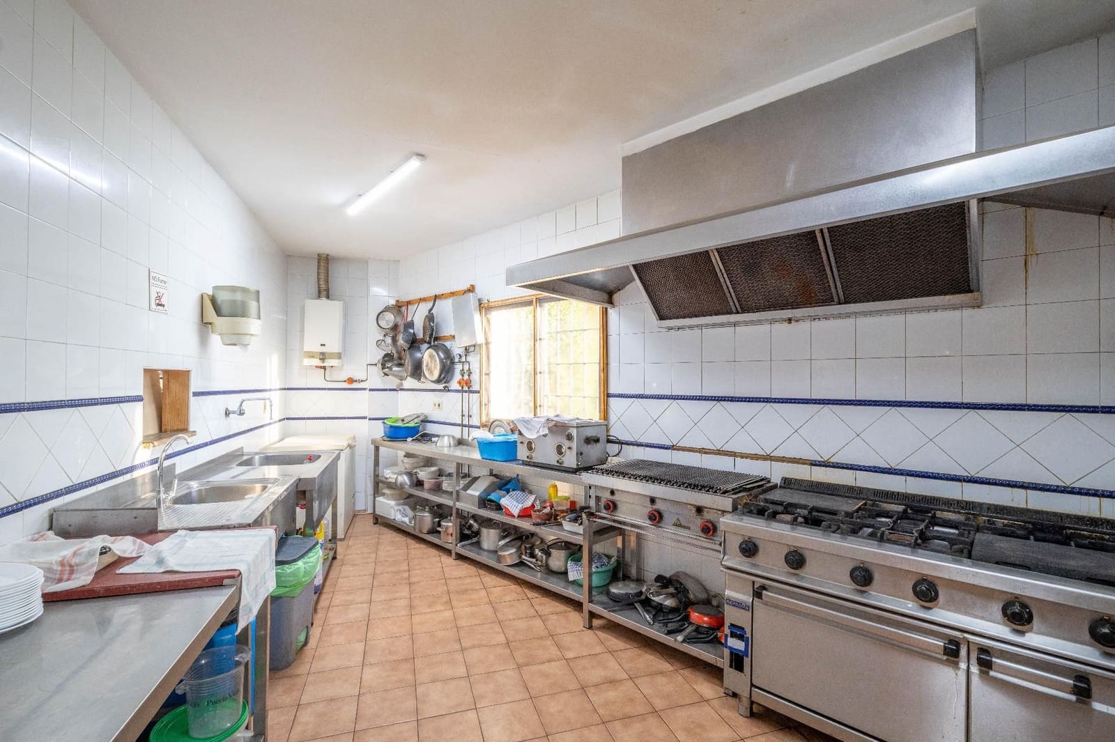 Kommersiell til salgs i Alfacar - € 449 000 (Ref: 9534176)