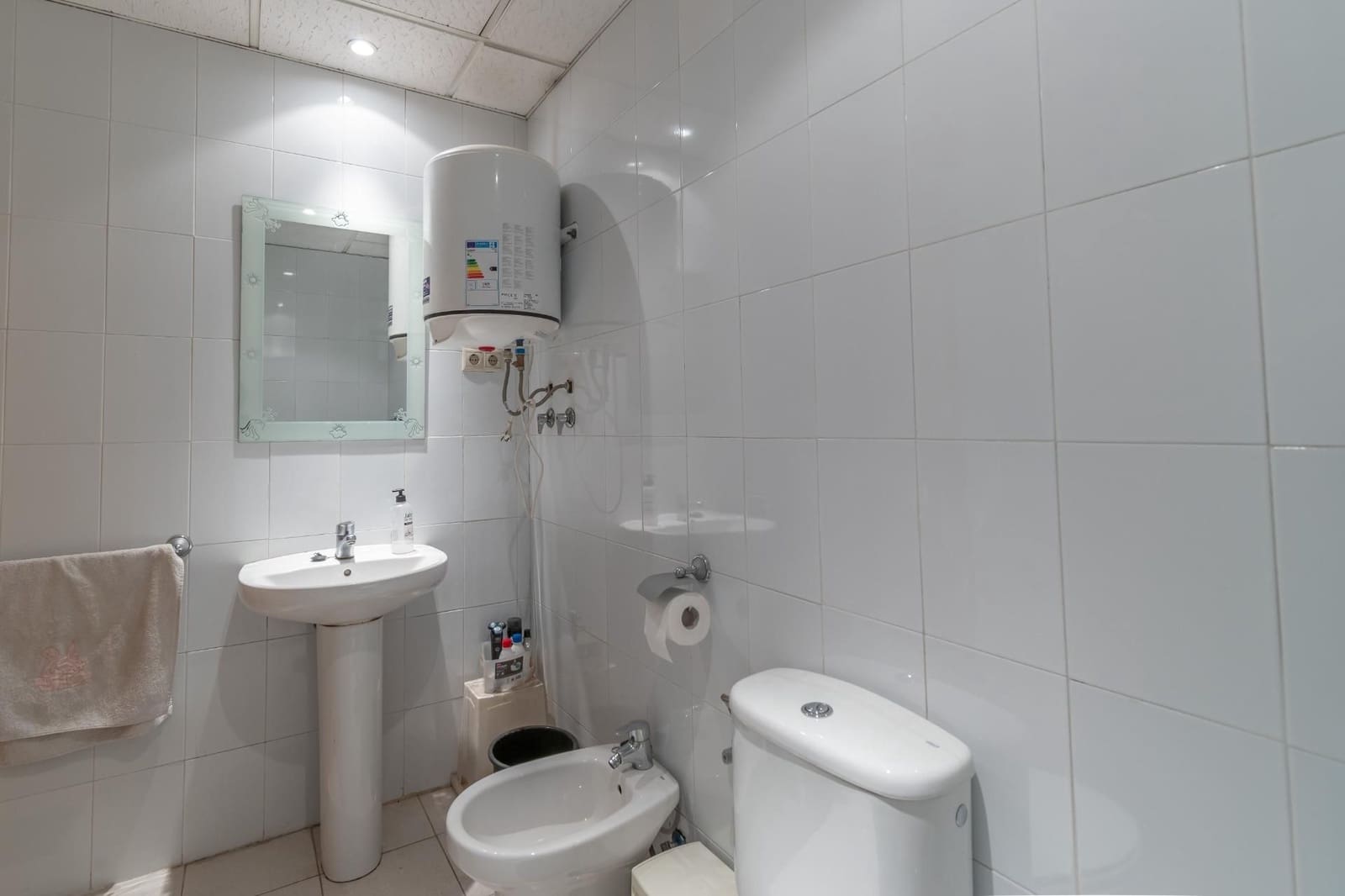 Kommersiell til salgs i Albolote - € 278 000 (Ref: 9534177)