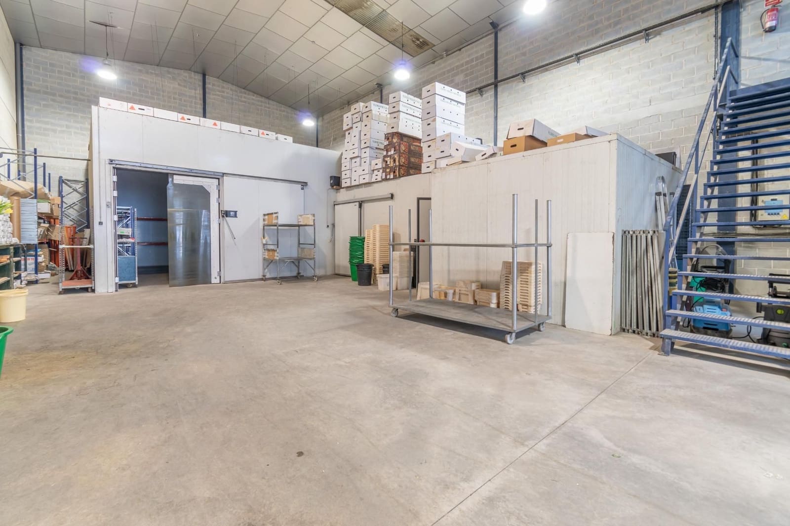 Kommersiell til salgs i Albolote - € 278 000 (Ref: 9534177)