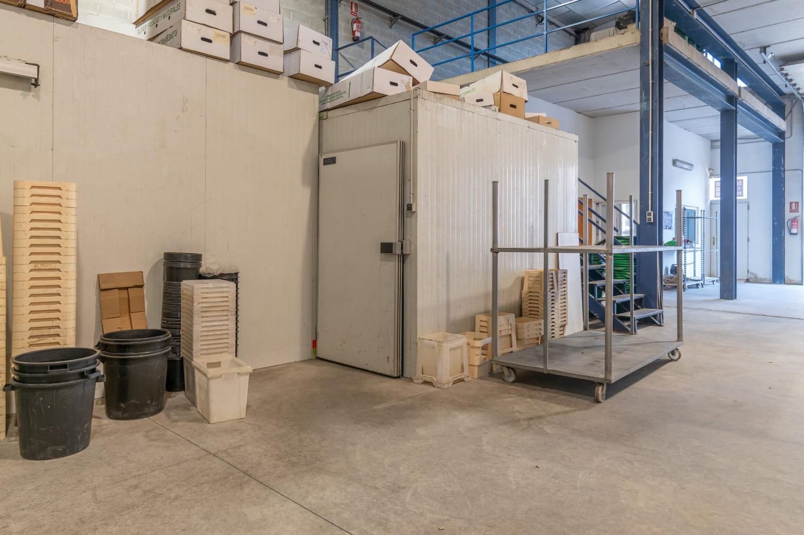 Kommersiell til salgs i Albolote - € 278 000 (Ref: 9534177)