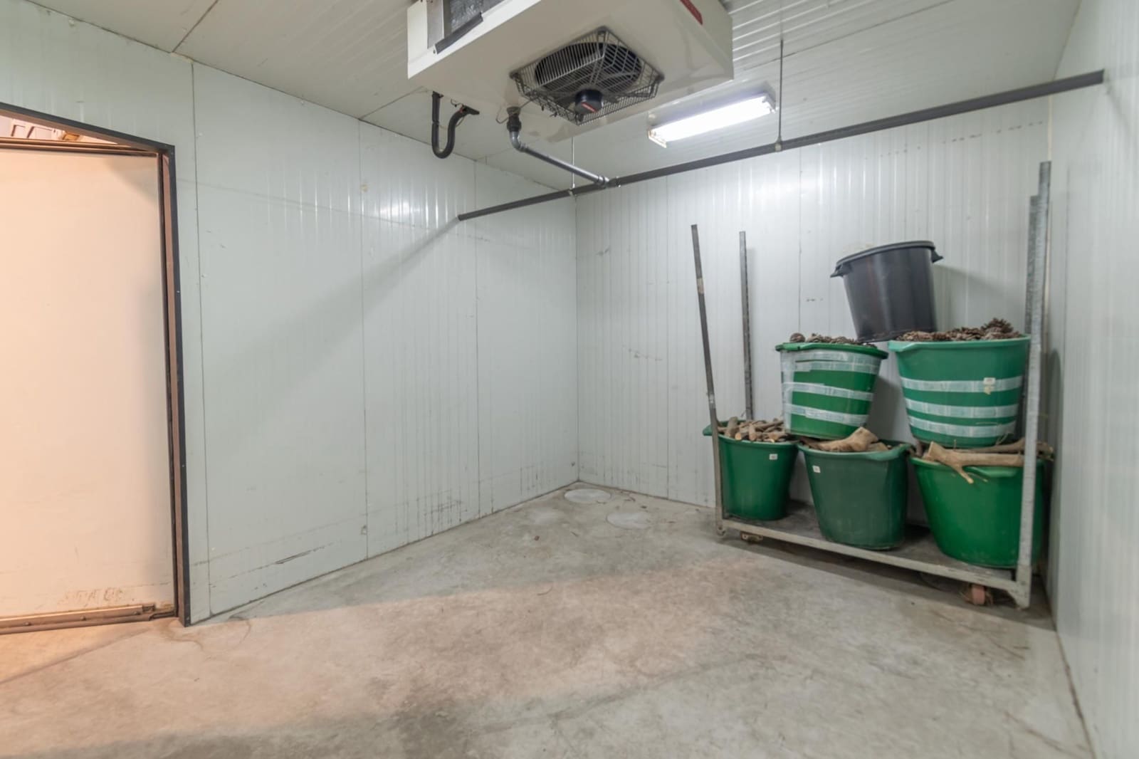 Kommersiell til salgs i Albolote - € 278 000 (Ref: 9534177)