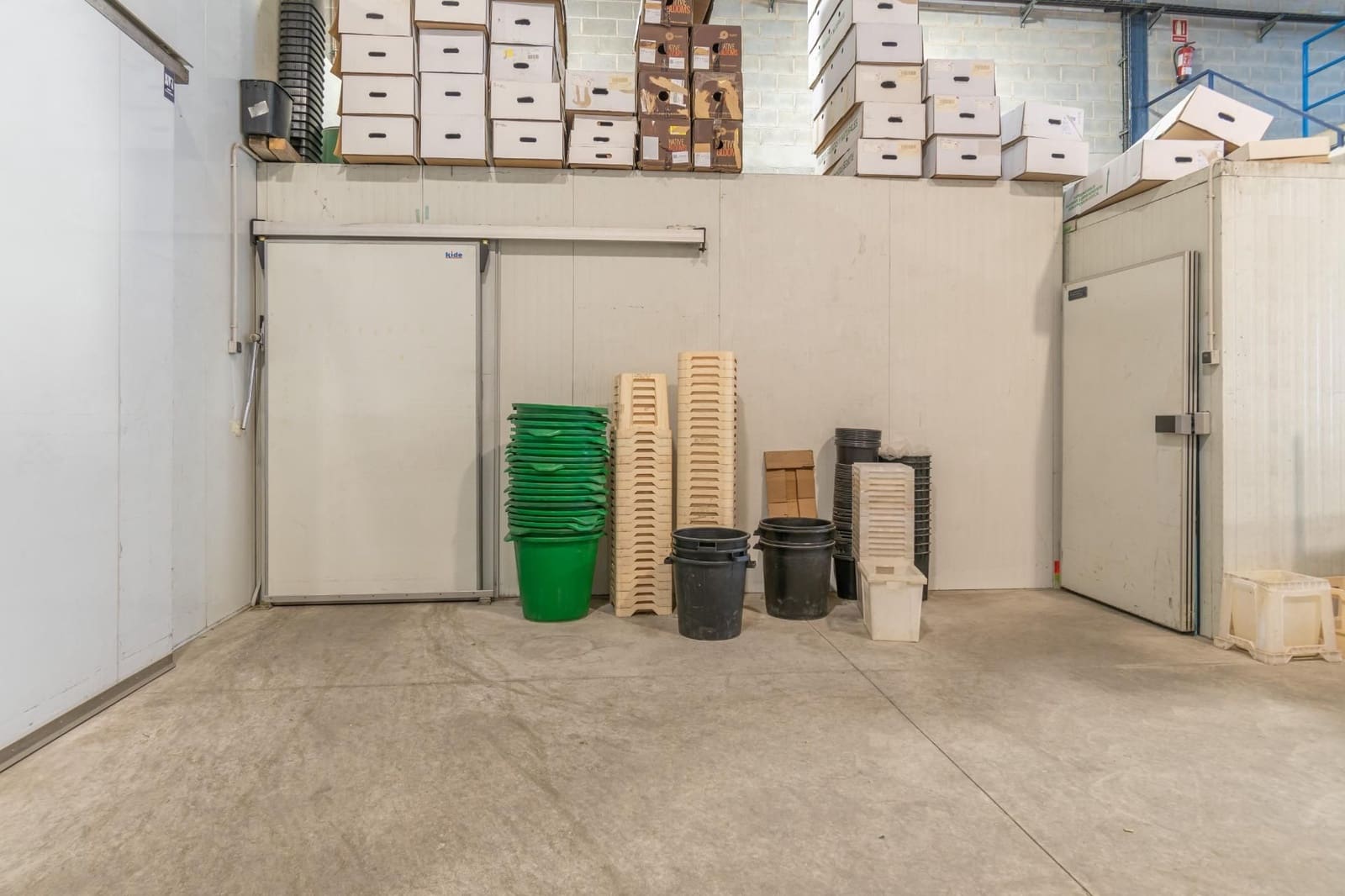 Kommersiell til salgs i Albolote - € 278 000 (Ref: 9534177)