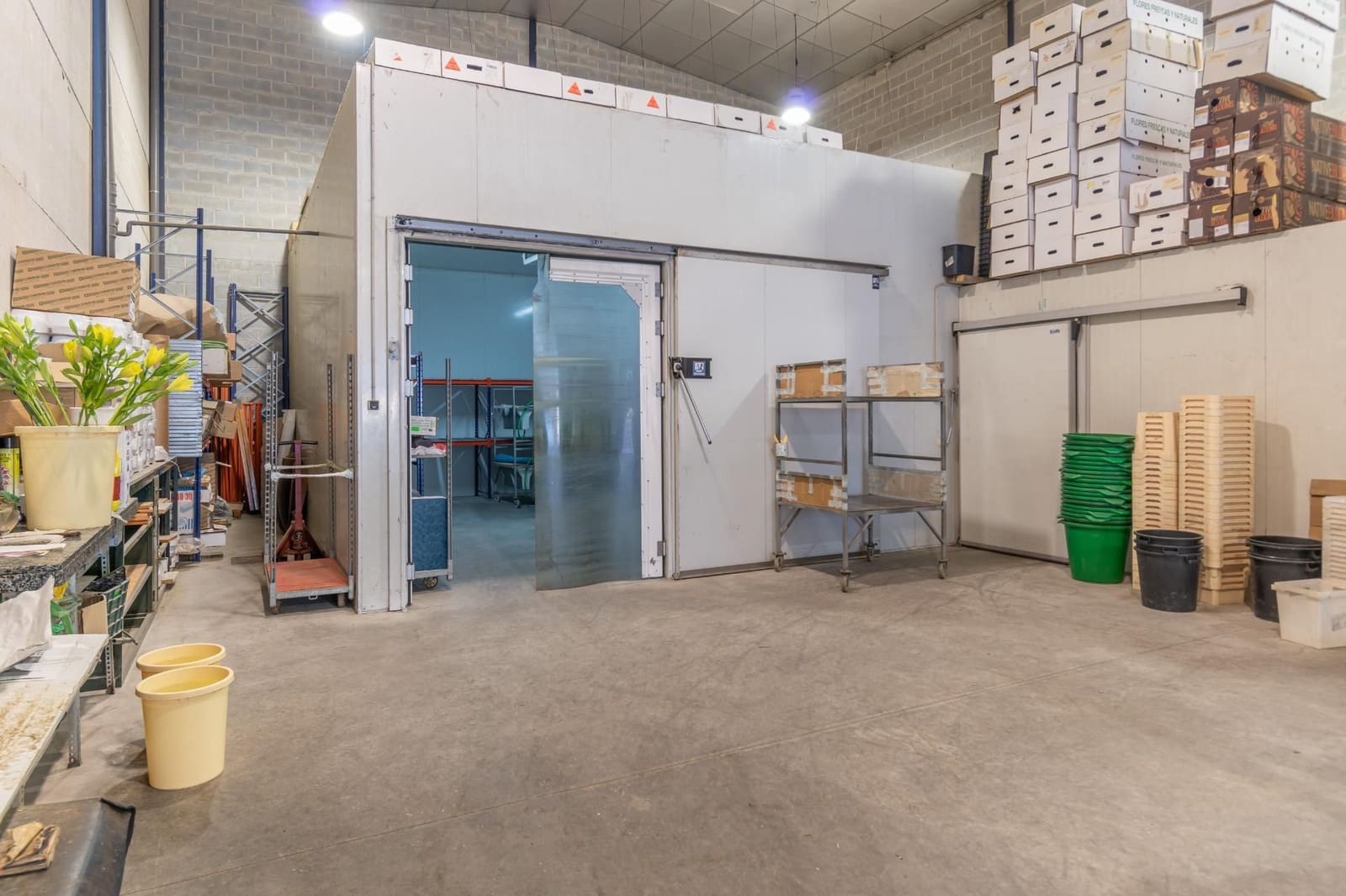 Kommersiell til salgs i Albolote - € 278 000 (Ref: 9534177)