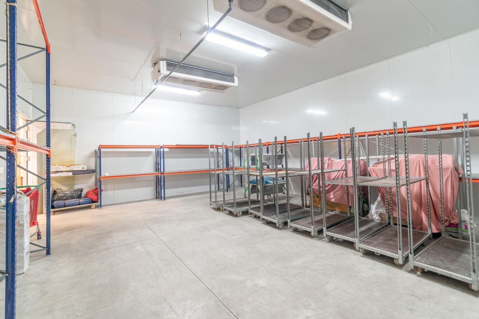 Kommersiell til salgs i Albolote - € 278 000 (Ref: 9534177)