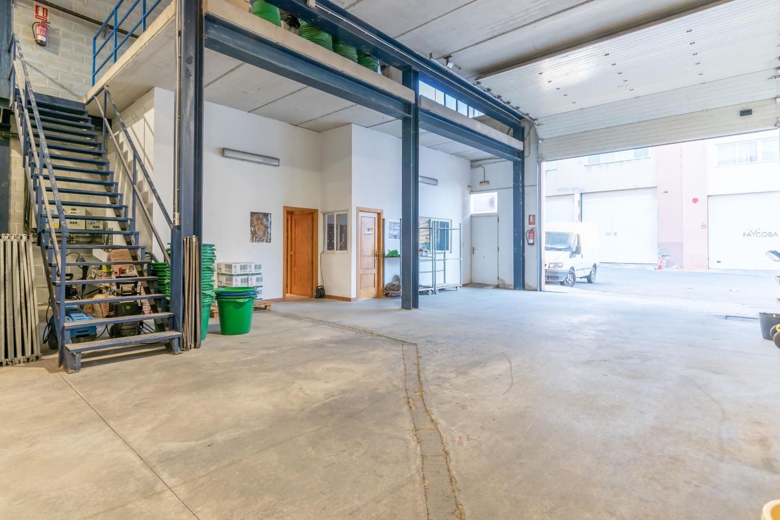 Kommersiell til salgs i Albolote - € 278 000 (Ref: 9534177)