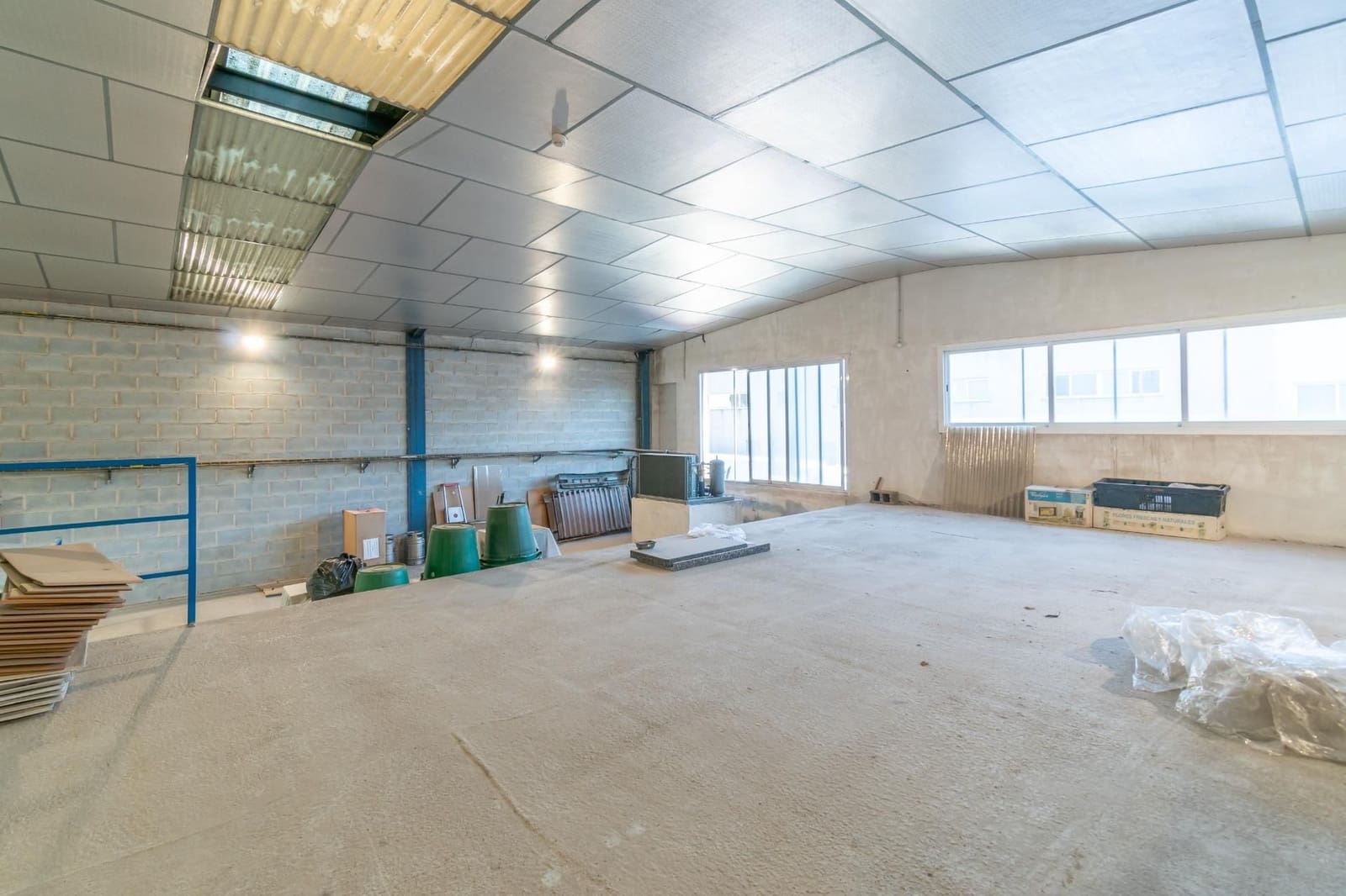 Kommersiell til salgs i Albolote - € 278 000 (Ref: 9534177)