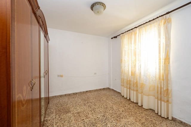 5 soveværelse Lejlighed til salg i Cerrillo de Maracena - Periodistas, Granada by - € 219.000 (Ref: 9534186)