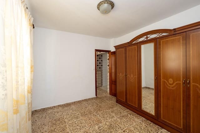 5 soveværelse Lejlighed til salg i Cerrillo de Maracena - Periodistas, Granada by - € 219.000 (Ref: 9534186)