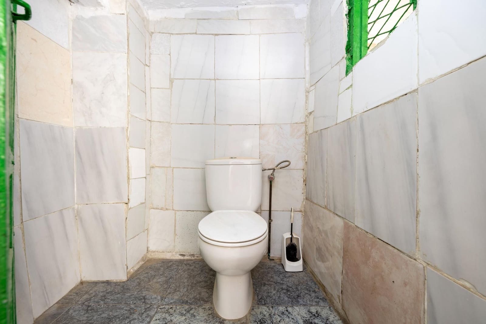 5 soveværelse Lejlighed til salg i Granada by - € 219.000 (Ref: 9534186)